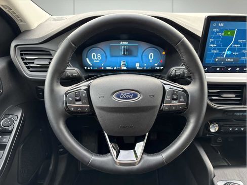 Used 2025 Ford Escape Platinum image 23