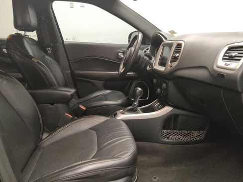 Used 2021 Jeep Compass Latitude image 21