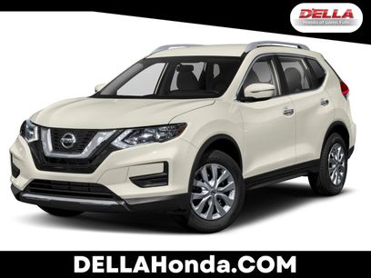 Used 2017 Nissan Rogue SV