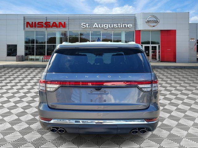 Used 2025 Lincoln Aviator Reserve w/ Illumination Package RWD image 3