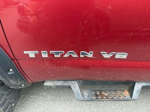 Used 2019 Nissan Titan SV AWD/4WD image 8
