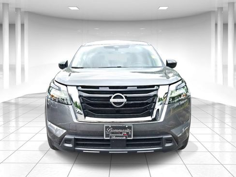 Used 2024 Nissan Pathfinder S FWD image 8