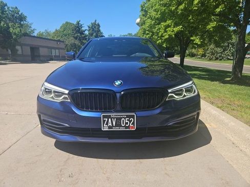 Used 2019 BMW 540i xDrive w/ Premium Package AWD/4WD image 2