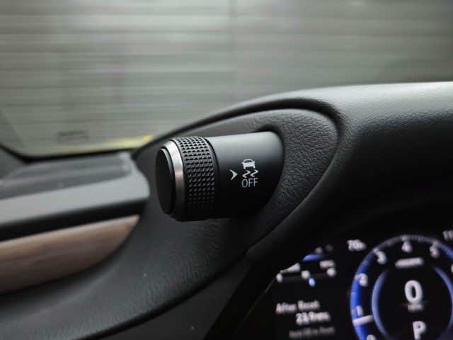 Used 2023 Lexus ES 350 w/ Premium Package FWD image 27