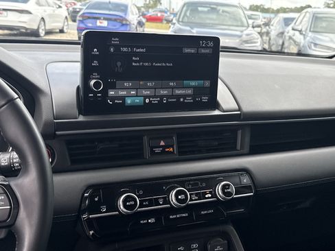 Certified 2025 Honda Pilot EX-L image 28