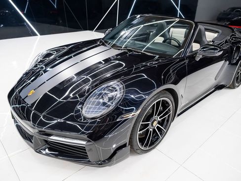 Used 2022 Porsche 911 Turbo image 8