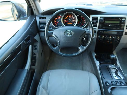Used 2006 Toyota 4Runner Limited image 23
