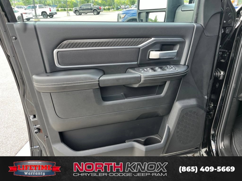 New 2026 RAM 2500 Big Horn AWD/4WD image 6