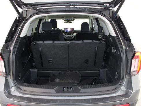 Used 2025 Ford Explorer Active image 14