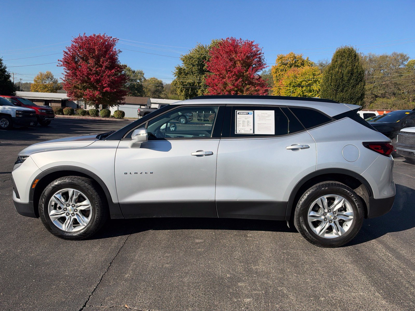 Used 2019 Chevrolet Blazer LT AWD/4WD image 2