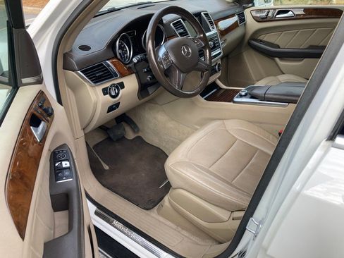 Used 2015 Mercedes-Benz GL 320 BlueTEC 4MATIC image 7