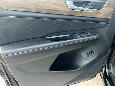 Certified 2024 Volkswagen Atlas SE FWD image 13