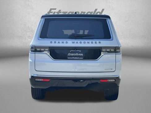 Used 2024 Jeep Grand Wagoneer Series III w/ HD Trailer Tow Package AWD/4WD image 6