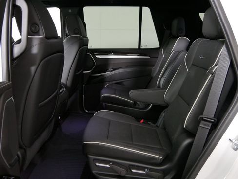 Used 2025 Cadillac Escalade Premium Luxury w/ Touring Package AWD/4WD image 21