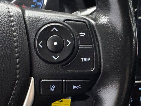 Used 2018 Toyota Corolla SE w/ Body Protection Package image 29