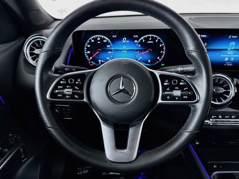Certified 2023 Mercedes-Benz GLB 250 image 19
