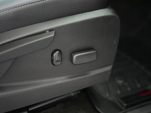 Used 2015 Chevrolet Colorado Z71 RWD image 49