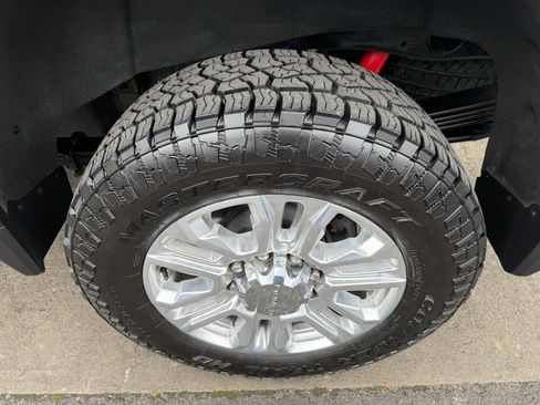 Used 2022 GMC Sierra 2500 Denali w/ Denali Ultimate Package AWD/4WD image 26