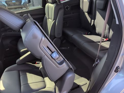 Used 2025 Subaru Ascent Limited image 46