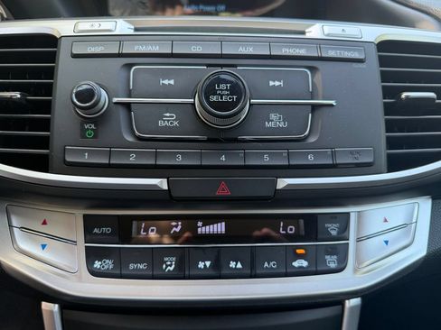 Used 2013 Honda Accord LX image 24