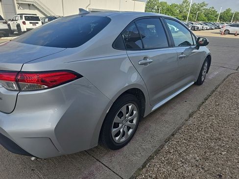 Used 2023 Toyota Corolla LE FWD image 5