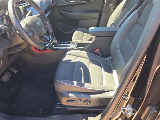 Used 2021 Chevrolet TrailBlazer RS w/ Technology Package FWD image 14