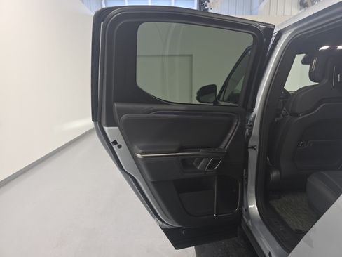 Used 2024 Rivian R1T Adventure AWD/4WD image 17