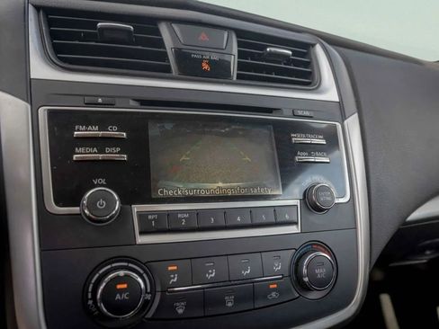 Used 2016 Nissan Altima 2.5 SR image 38