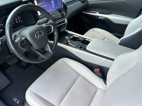 Certified 2023 Lexus RX 350 Premium w/ Accessory Package (Z1) image 11