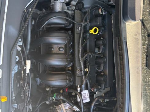 Used 2016 Ford Transit Connect XLT image 14