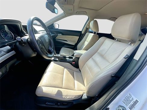 Used 2013 Honda Crosstour EX-L image 19