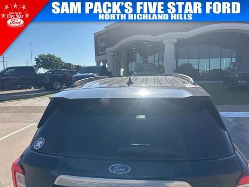 Used 2020 Ford Explorer XLT RWD image 7