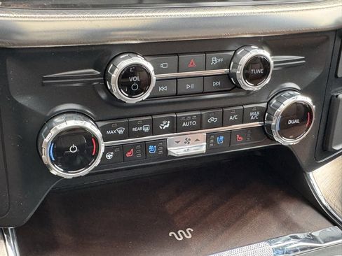 New 2025 Ford F150 King Ranch w/ FX4 Off-Road Package image 50