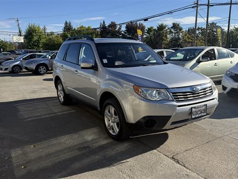 Used 2010 Subaru Forester 2.5X Premium AWD/4WD image 3
