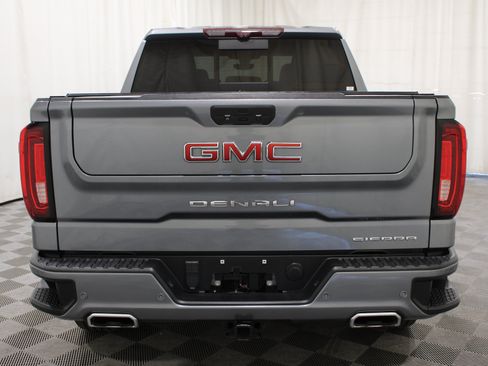 Used 2021 GMC Sierra 1500 Denali w/ Denali Ultimate Package AWD/4WD image 30
