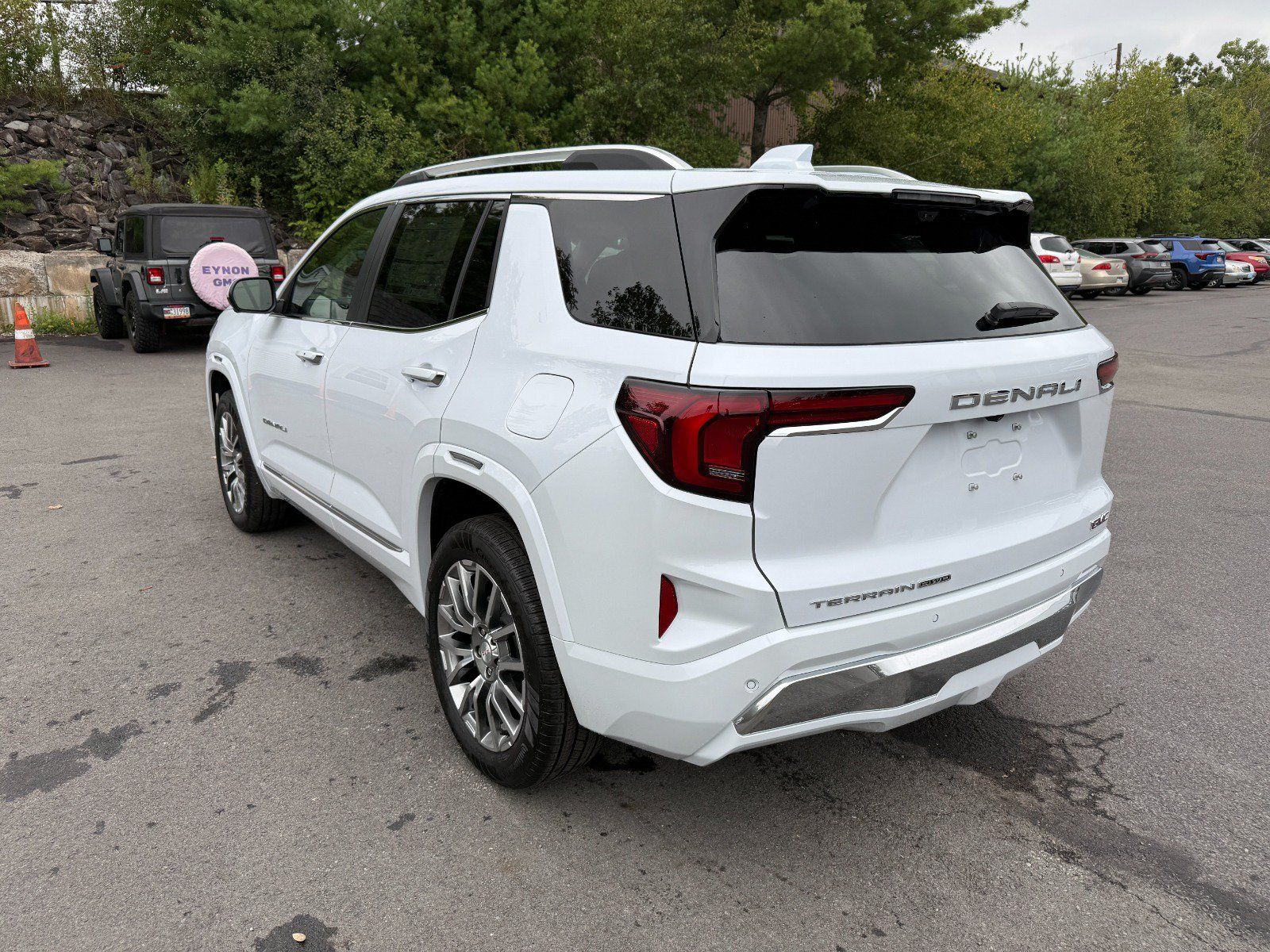 New 2027 GMC Terrain Denali AWD/4WD image 3