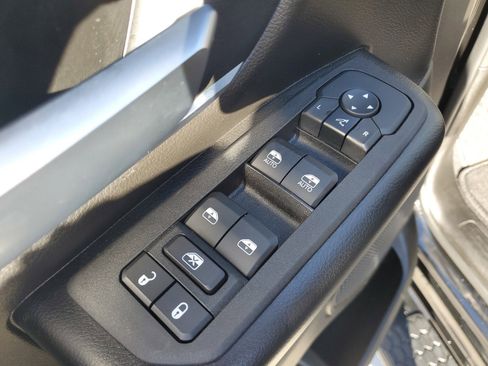 Certified 2025 RAM 1500 Big Horn image 30