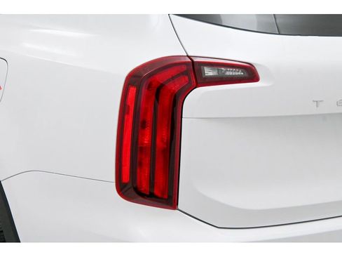 New 2025 Kia Telluride LX image 10