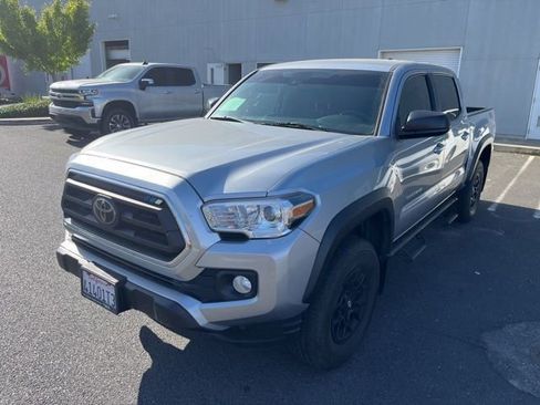 Used 2023 Toyota Tacoma SR5 RWD image 3