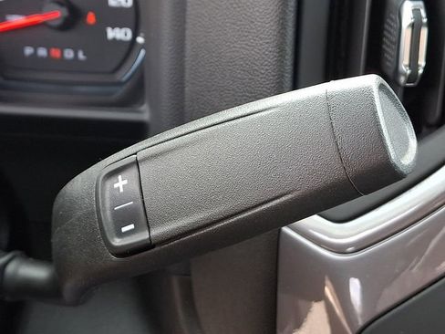 Used 2024 Chevrolet Silverado 1500 Custom image 19