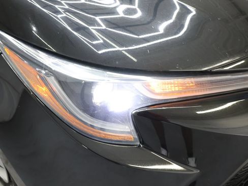 Used 2022 Toyota Corolla LE FWD image 28