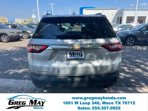 Used 2020 Chevrolet Traverse LT FWD image 7