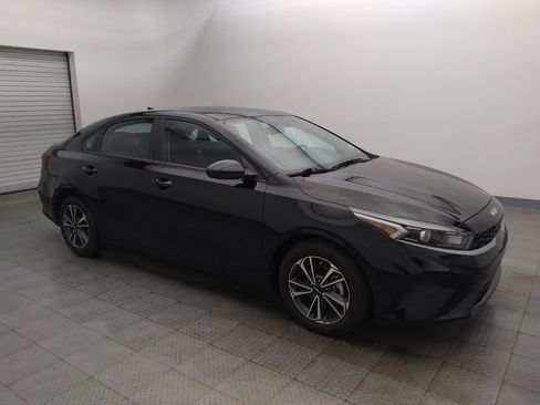 Used 2024 Kia Forte LXS FWD image 11