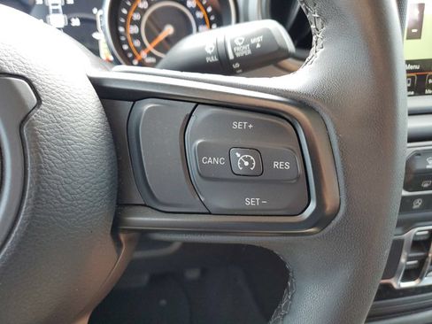 Used 2023 Jeep Gladiator Sport AWD/4WD image 22