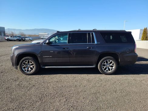 Used 2015 GMC Yukon XL SLT w/ Open Road Package image 2