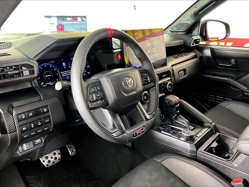 Used 2025 Toyota Tacoma TRD Pro image 16