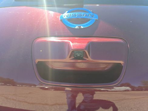 Used 2016 Nissan Leaf SL w/ Premium Package FWD image 15