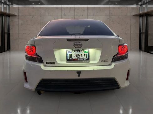 Used 2014 Scion tC image 12