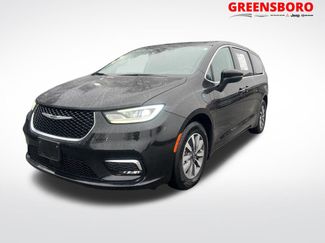Used 2023 Chrysler Pacifica Touring-L 360° Tour