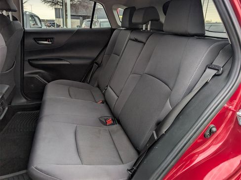 Used 2022 Toyota Venza LE image 26